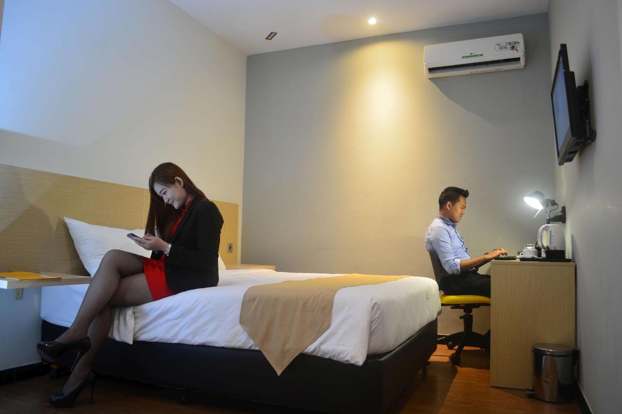 Yunna Hotel Lampung Bandar Lampung Zimmer foto